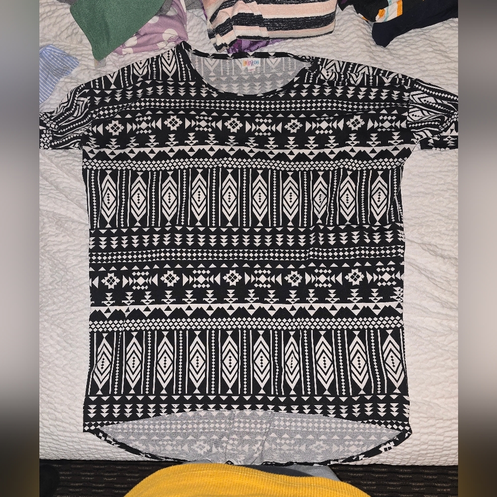 Lularoe shirt perfect condition xl